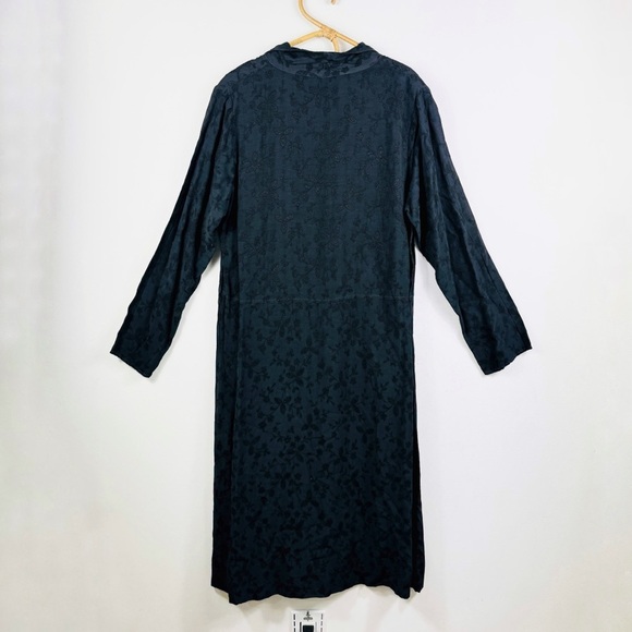 CP Shades black Embroidered Textured Floral midi dress - Picture 3 of 12